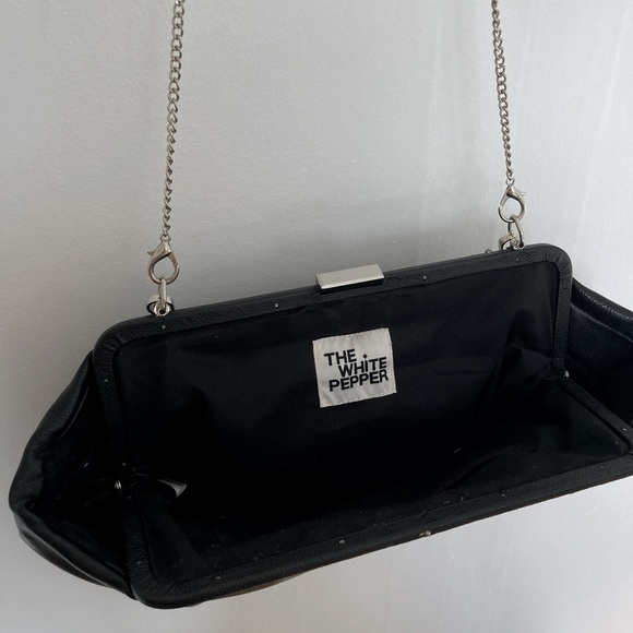 Bow Purse by The White Pepper - Picture 2 of 2